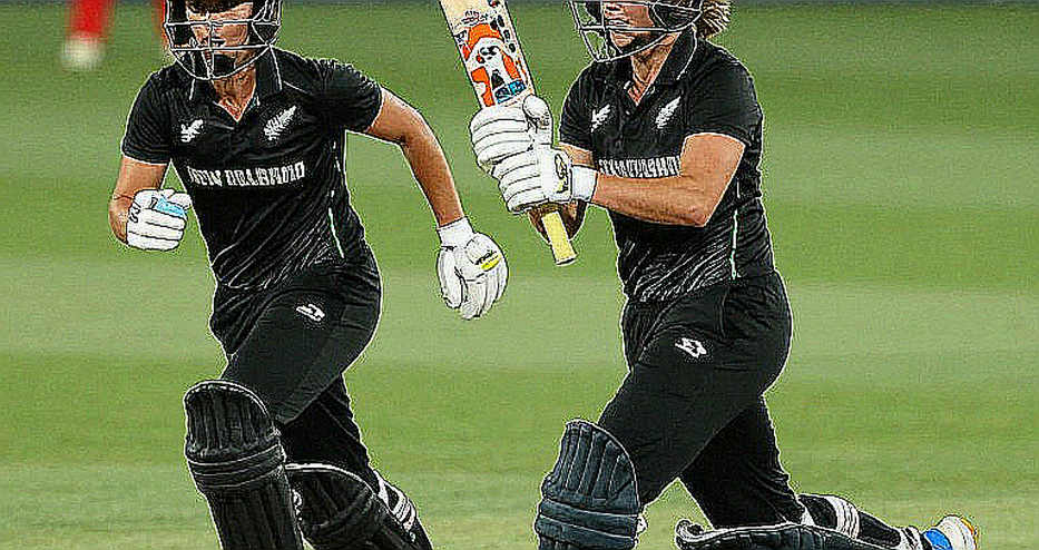 "Four? Which Ones?" — Glenn Phillips's Counter-Question, and a Number No Scorecard Records "Four? Which Ones?" — Glenn Phillips's Counter-Question, and a Number No Scorecard Records