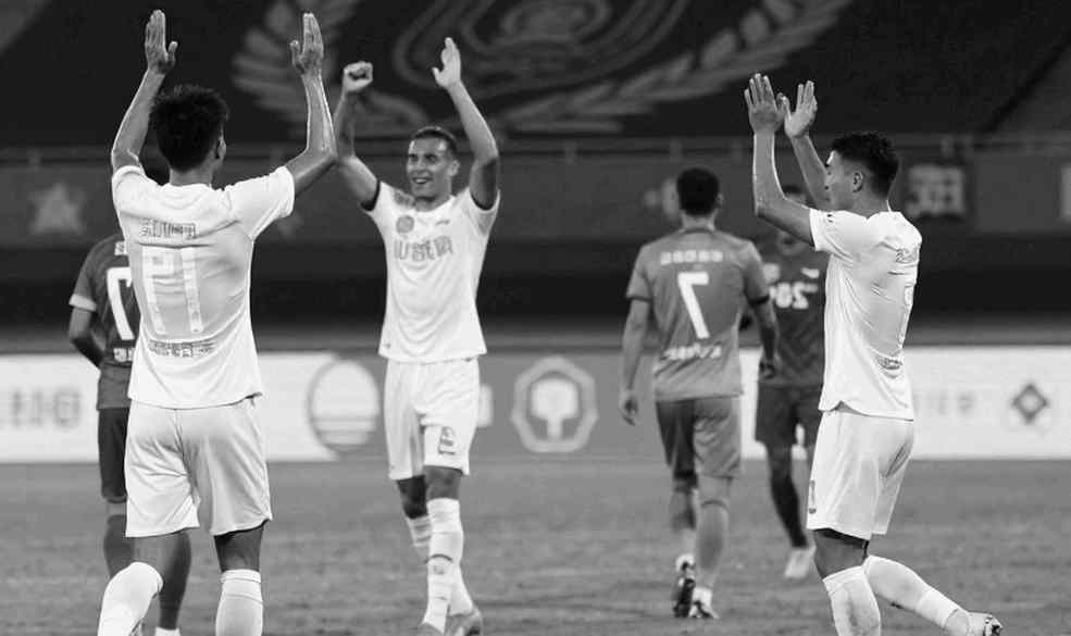 কিমিখের অনুপস্থিতি নয়, বায়ার্নের লেজারে যে ঘরটি ফাঁকা