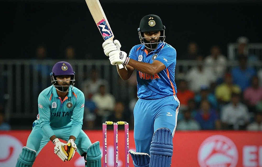 Where Money Picks the Captain: From Packer to Gavaskar, an Unwritten Cricket History