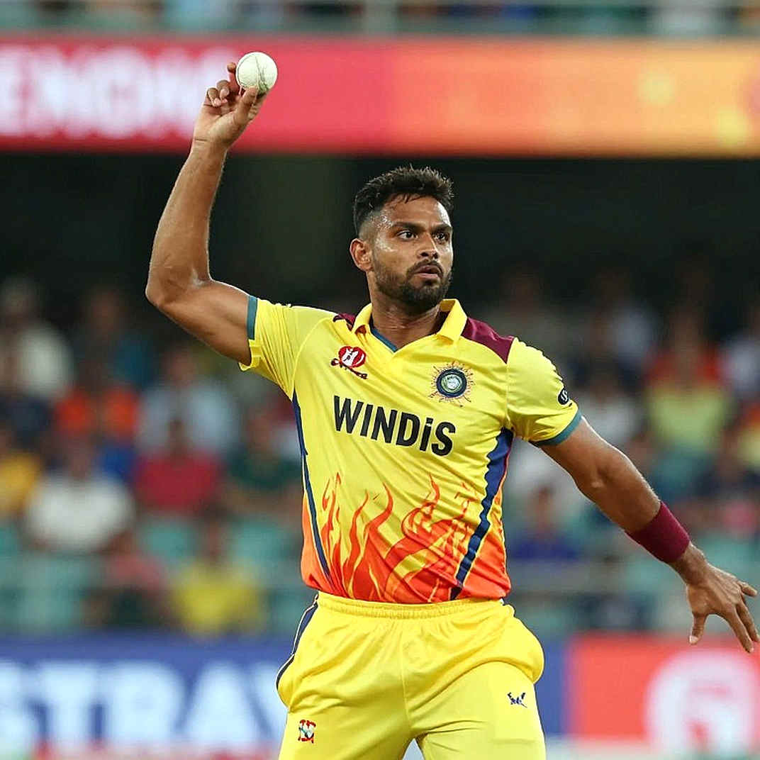 The 23 Minutes That Cost Bangladesh Its Best Spinner: Inside the Selection Room The 23 Minutes That Cost Bangladesh Its Best Spinner: Inside the Selection Room