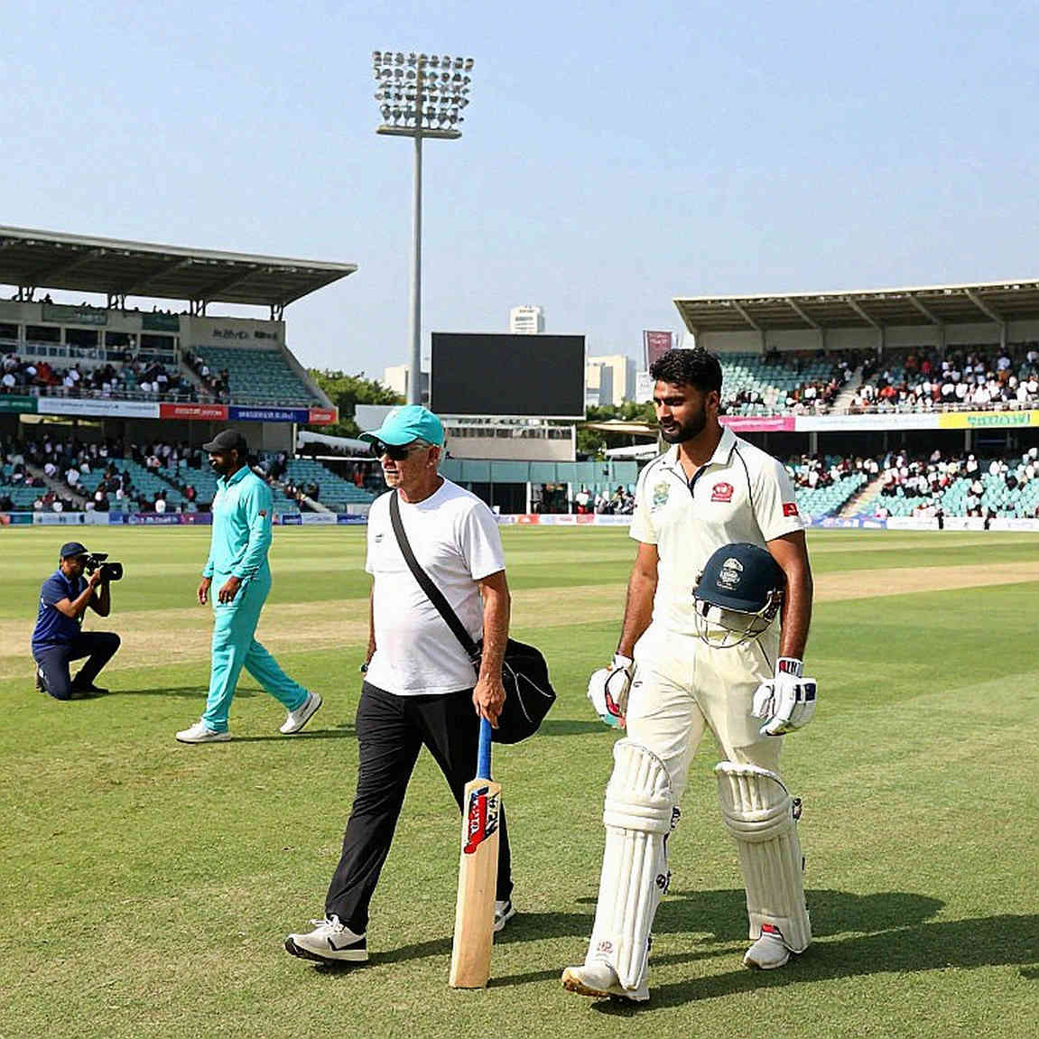 ফাঁকা ফিরে আসা বিশ্লেষণ: ক্রিকেটের তথ্যযুগে অনুপস্থিতির ব্যাকরণ ফাঁকা ফিরে আসা বিশ্লেষণ: ক্রিকেটের তথ্যযুগে অনুপস্থিতির ব্যাকরণ