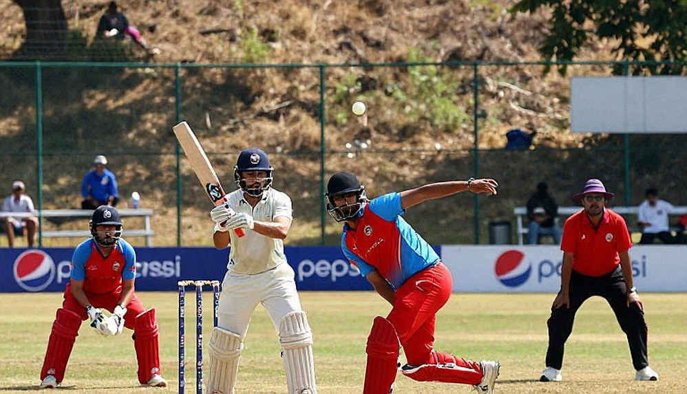 Ranji's New Ball: A Fast Bowler's Body, Time, and the Poetry of Arithmetic