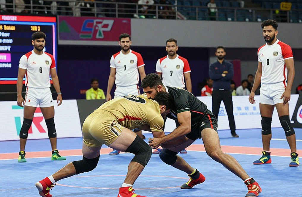 ৬২ ম্যাচের অঙ্ক, ২৩ ম্যাচের নীরবতা: আহমেদাবাদে কাবাডির যে প্রমাণটা কেউ পড়ছে না ৬২ ম্যাচের অঙ্ক, ২৩ ম্যাচের নীরবতা: আহমেদাবাদে কাবাডির যে প্রমাণটা কেউ পড়ছে না