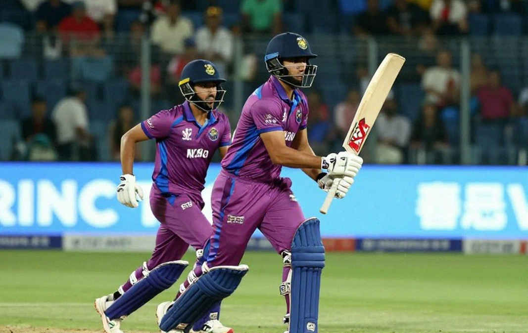 162*: How Hope's Innings Put India's Death-Bowling Question Back on the Table 162*: How Hope's Innings Put India's Death-Bowling Question Back on the Table