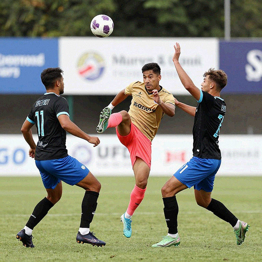 Blockchain Card Auctions: A New Era of Digital Assets for Football Fans Blockchain Card Auctions: A New Era of Digital Assets for Football Fans