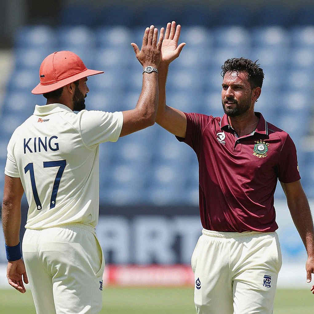 আবুধাবির শুকনো ডেকে স্পিনের দাওয়াত: আফগান ছেলেরা আর বাংলাদেশের হিসাবের খাতা